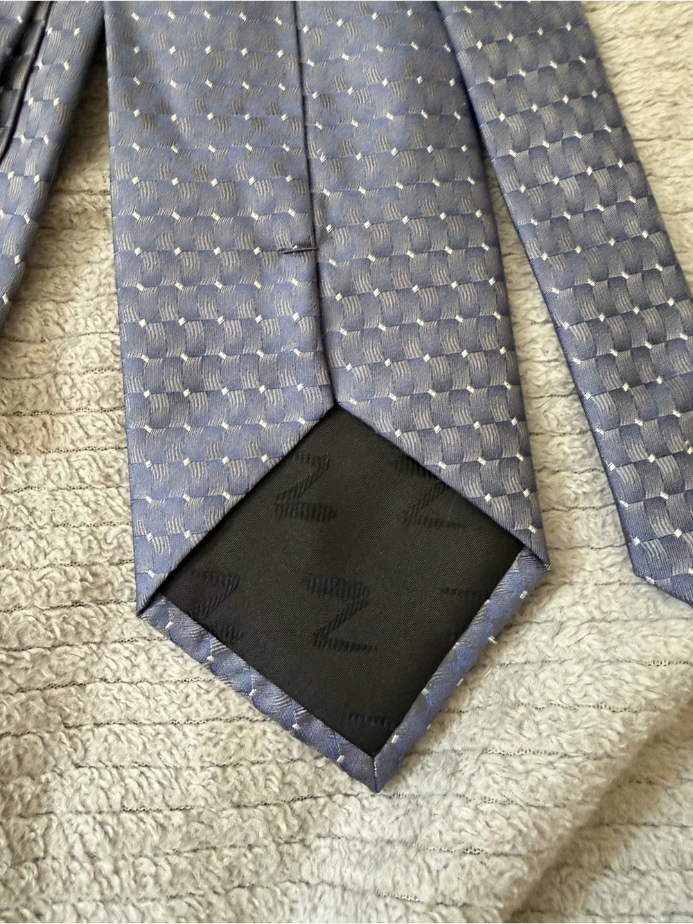 Men's Blue Geometric Silk Tie - Sophisticated Everyday Style